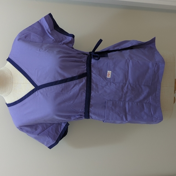 Crossover Empire Waist scrub top in purple 🟣💜 - Picture 1 of 3